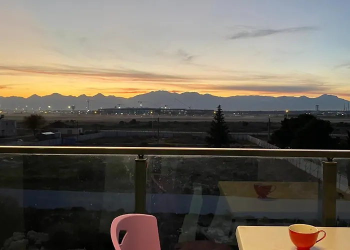 Havalimanina Yakin 1+1 Lux דירה Aksu (Antalya)