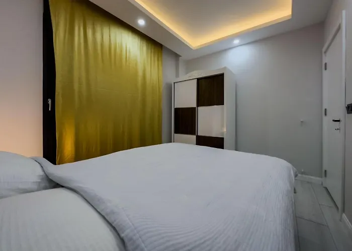 公寓 Havalimanina Yakin 1+1 Lux